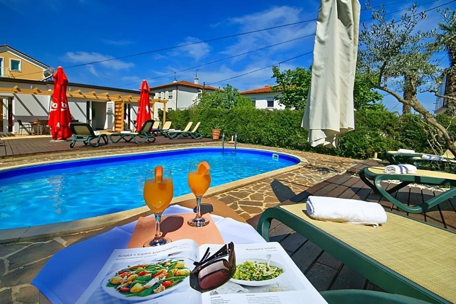 Apartmani Elio Umag Exterior photo